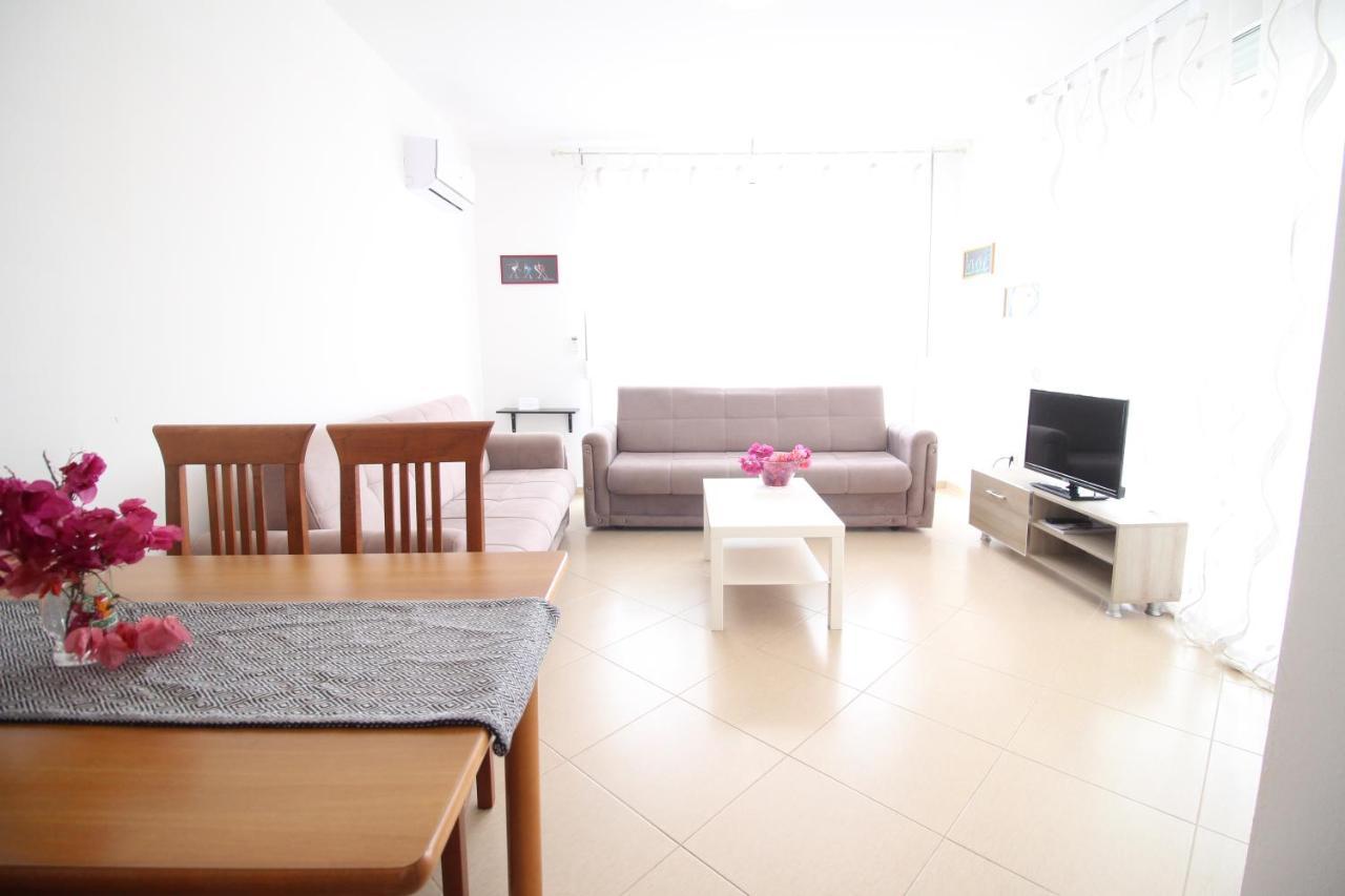 The Bay Apartments Saranda Extérieur photo