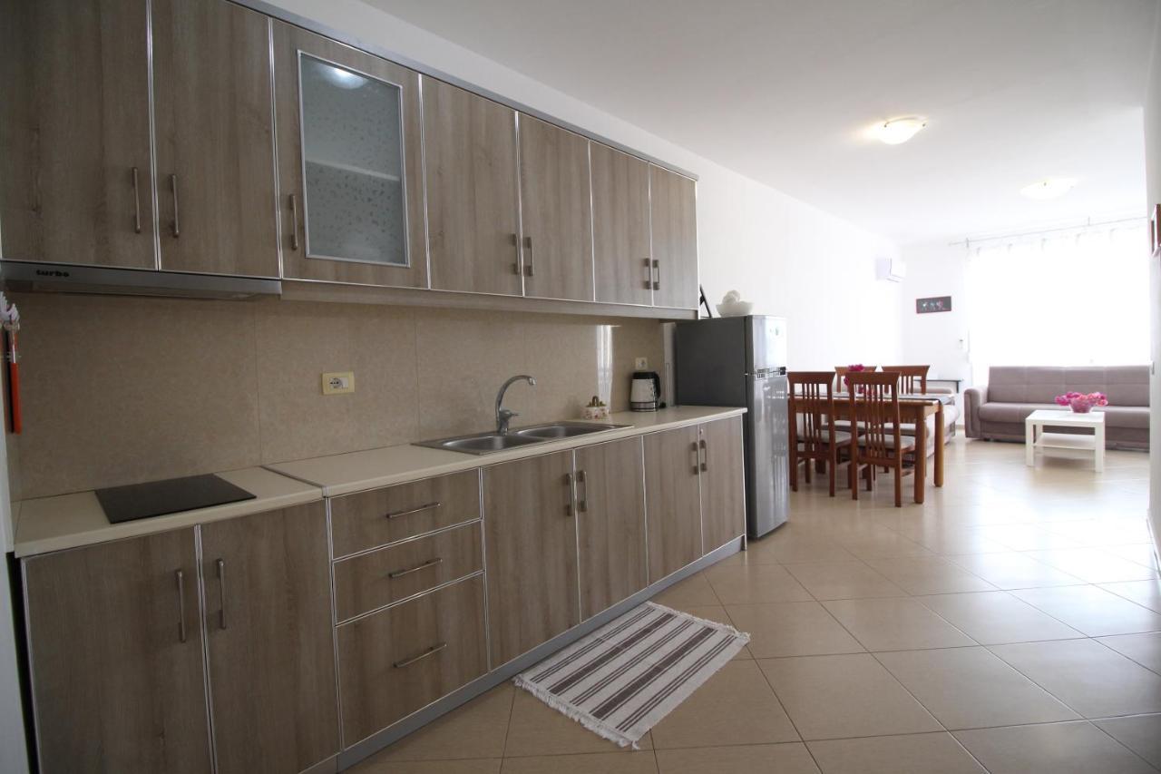 The Bay Apartments Saranda Extérieur photo